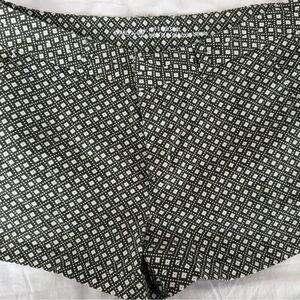 GAP High Waist Black and White Shorts
